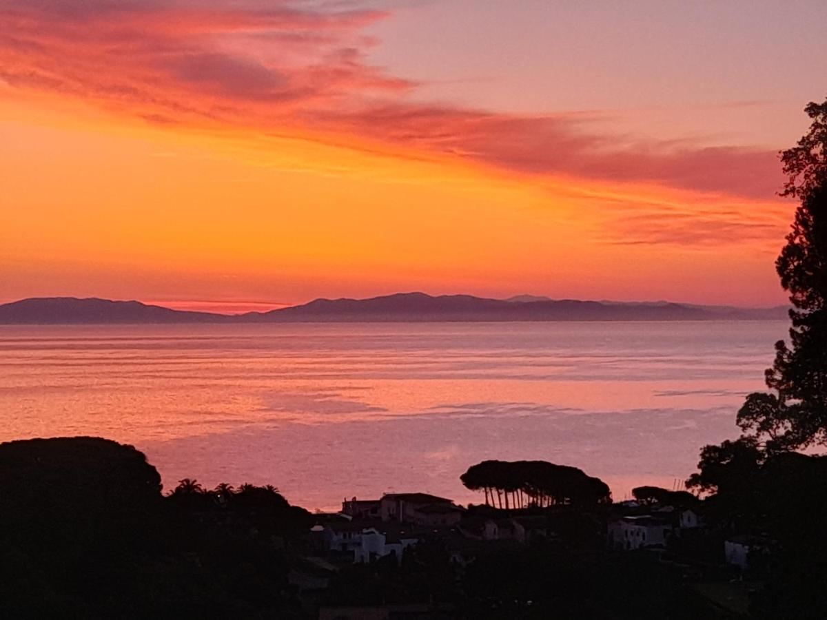 Villa Gualdo Piscina Vista Mare 카폴리베리 외부 사진